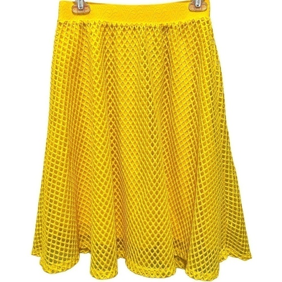METRO Wear Women’s Yellow Diamond Mesh Pleated Flowy Modern A Line Skirt, Size S - Picture 2 of 13